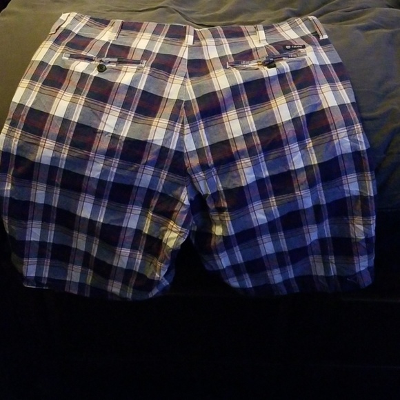 Chaps plaid shorts - Picture 2 of 3